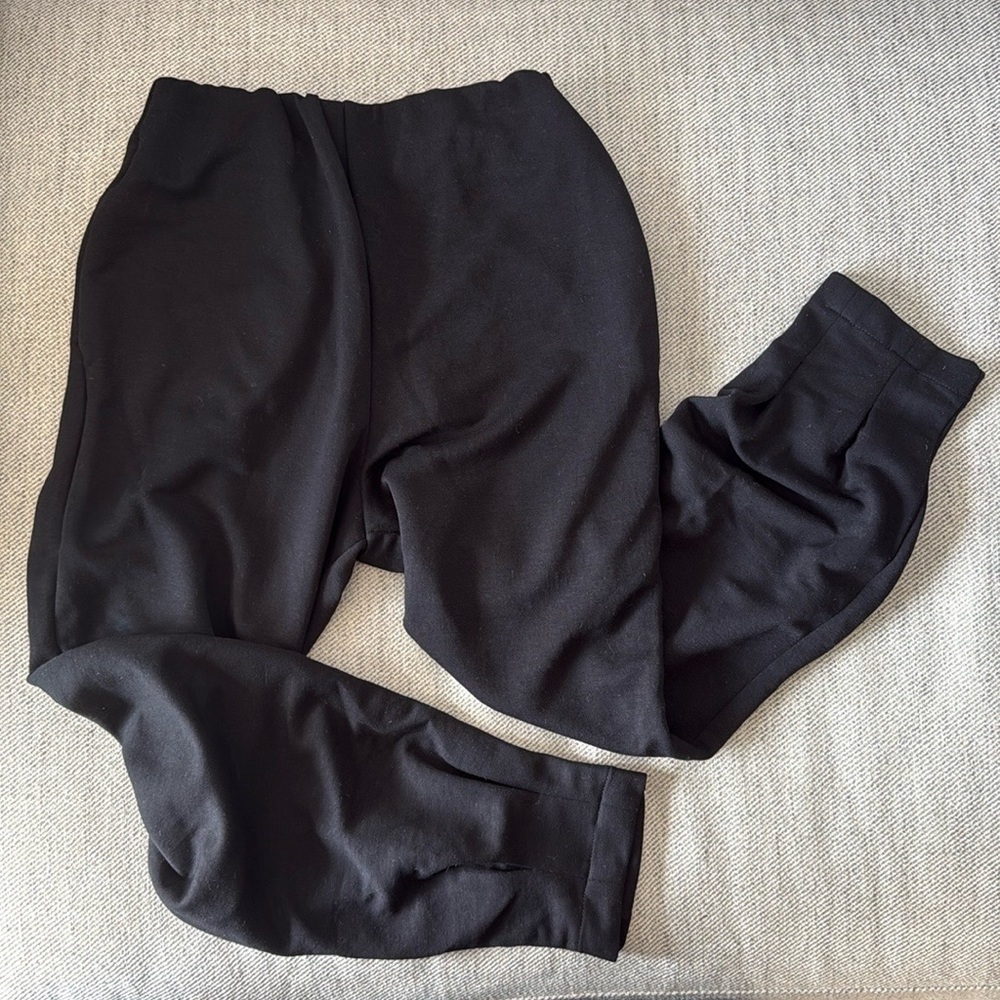 ~ NWT ~ Zara black trousers